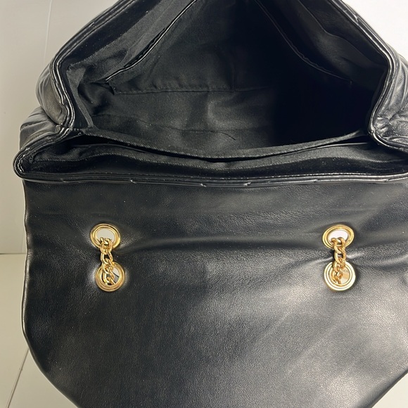 Urban Expressions  Black Puffer Crossbody Women’s Purse With Goal Chain Straps - Picture 6 of 10